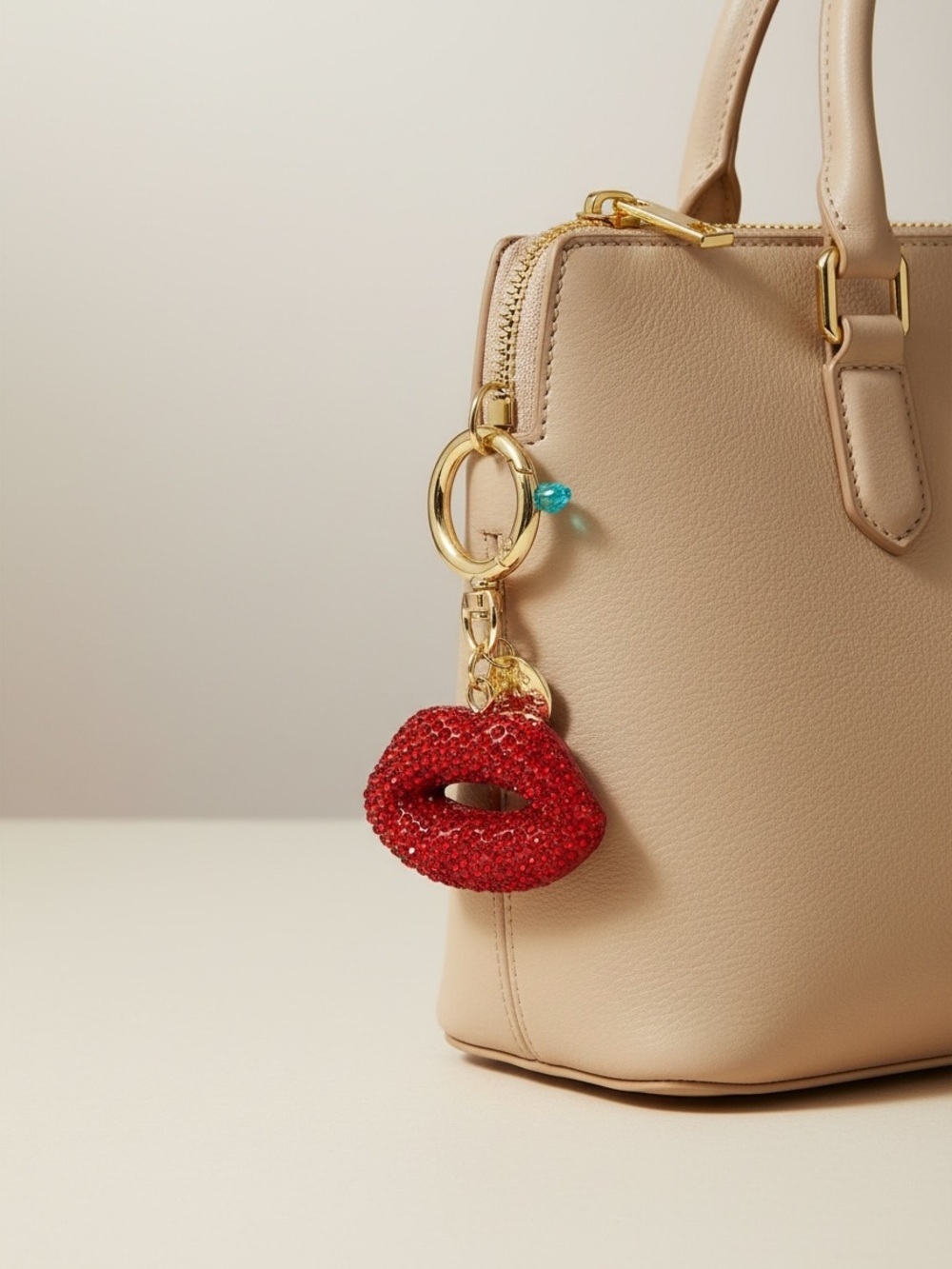 Red Crystal Lip Keychain with Gold Hardware - Picture 6 of 8